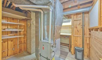 333 S 2nd St E, Aurora, MN 55705