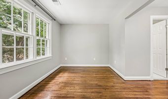 3802 IVANHOE Ln, Alexandria, VA 22310