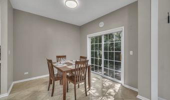 367 Emerald Ln, Algonquin, IL 60102