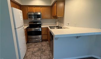 4360 WOODPINE Dr 106, Las Vegas, NV 89119