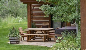 2815 N BLACK SHEEP FARM Rd, Alta, WY 83414