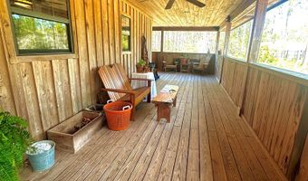 1651 Linden Rd, Apalachicola, FL 32320