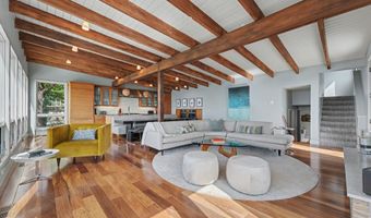 419 E Lake Front Dr, Beverly Shores, IN 46301