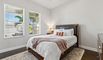 7223 HOURGLASS Dr, Apollo Beach, FL 33572