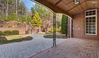 1086 Wilson Dr, Asheboro, NC 27205