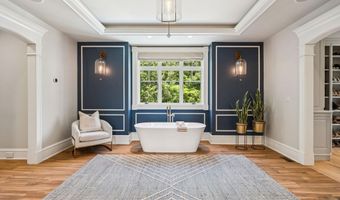 1 Willowbrook Ct, Bedford, NH 03110