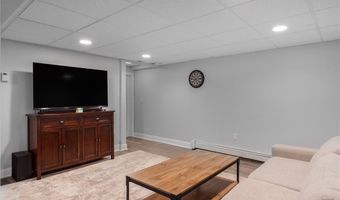 27 Christine Dr, Barrington, RI 02806