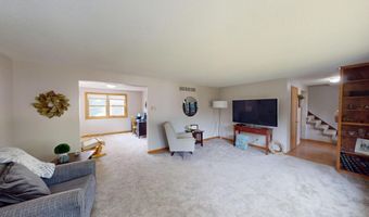 826 Minnie Maddern St, Albert Lea, MN 56007