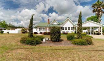 316 Fair St, Baxley, GA 31513