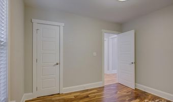 1324 E 35th St, Charlotte, NC 28205