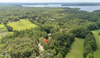 180 Lynn Ln, Big Sandy, TN 38221