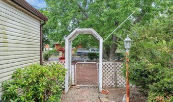 73 Locker St, Beachwood, NJ 08722