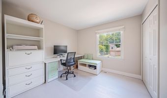 3085 N Foxridge Ct, Ann Arbor, MI 48105