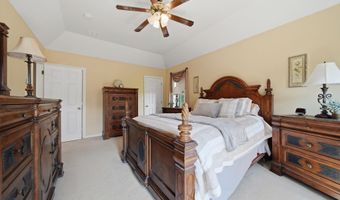 43 Emerson Rd, Chester, NH 03036