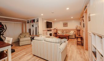 8 Grammys Way, Alton, NH 03810