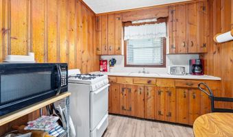 55521 FRONT St, Astor, FL 32102