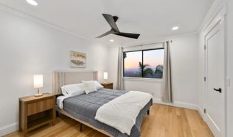 4367 Summit Dr, La Mesa, CA 91941