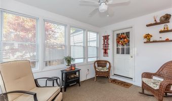 122 New Rd, East Providence, RI 02916