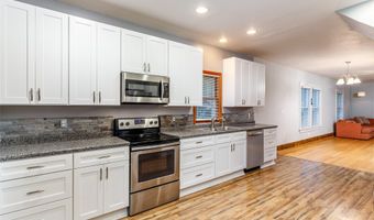 1236 Orchard Dr, Ames, IA 50010