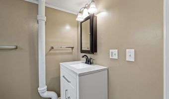 194 Pleasant St, Bristol, NH 03222