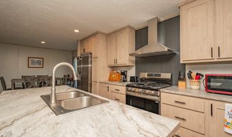 3 Back Rd, Abbot, ME 04406