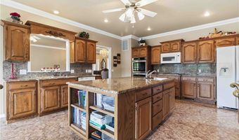 136 Riverview Dr, Anderson, MO 64831