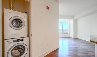 675 PRESIDENT St 2307, Baltimore, MD 21202