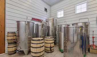 8370 Lakeview Rd, Alanson, MI 49706