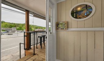 6 E Side Dr, Alton, NH 03810