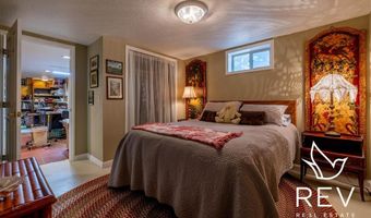 89 W Rocky Rd, Cody, WY 82414