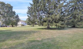 16 MULLIGAN Dr, Reading, PA 19606