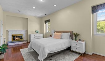 80 Howland Rd, East Greenwich, RI 02818