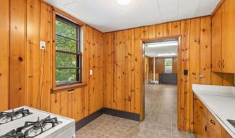 2619 Meadow Glen Rd, Ames, IA 50014