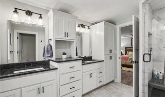 16985 Evans Rd, Basehor, KS 66007