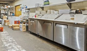 325 SE 2nd St, Bandon, OR 97411