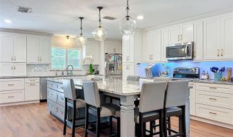 404 BROADVIEW Ave, Altamonte Springs, FL 32701