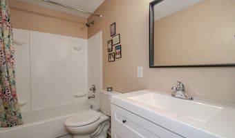10015 Windjammer Trl, Aurora, OH 44202