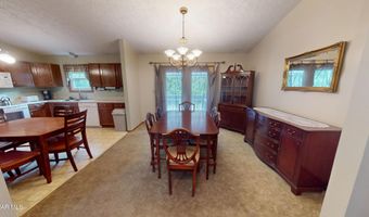 1647 Saint Francis Ln, Altoona, PA 16602