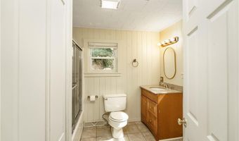 281 Richardson Rd, Coventry, RI 02816