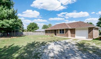 1004 Baretta Ct, Aurora, MO 65605