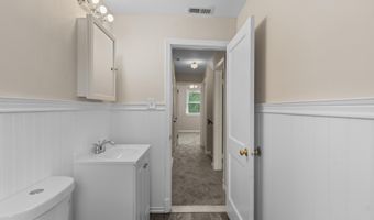 6023 CHINQUAPIN Pkwy, Baltimore, MD 21239