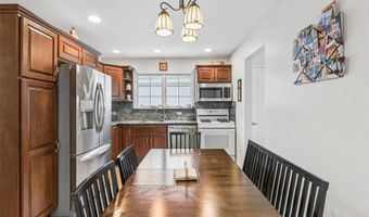 62 Crosby Ave, Albertson, NY 11507