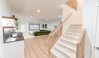 5044 Hickory Pointe Woods SE, Ada, MI 49301