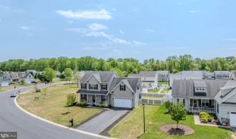 160 PONDS EDGE Dr, Felton, DE 19943