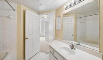 3830 9TH St N 606W, Arlington, VA 22203
