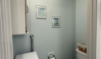5 Freedom Ln, Belfast, ME 04915