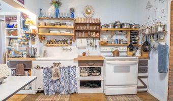 509 Old Cane Bluff Rd, Alton, MO 65606