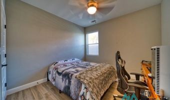 2105 Hillcrest St, Carlsbad, NM 88220
