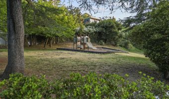 29303 S Lakeshore Dr, Agoura Hills, CA 91301