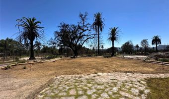 416 E Altadena Dr, Altadena, CA 91001